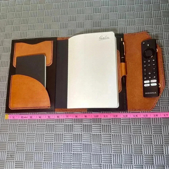 Handmade Vegetable Tan Leather Journal / Diary / Devotional Book / Notebook - Picture 8 of 14